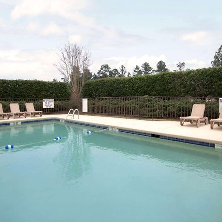 Days Inn By Wyndham Seneca-Clemson Esterno foto