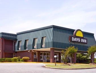 Days Inn By Wyndham Seneca-Clemson Esterno foto